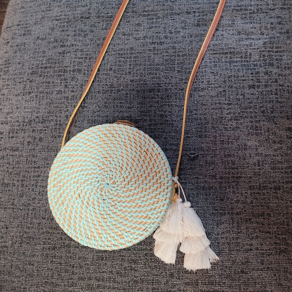 NWOT crossbody bamboo circle purse